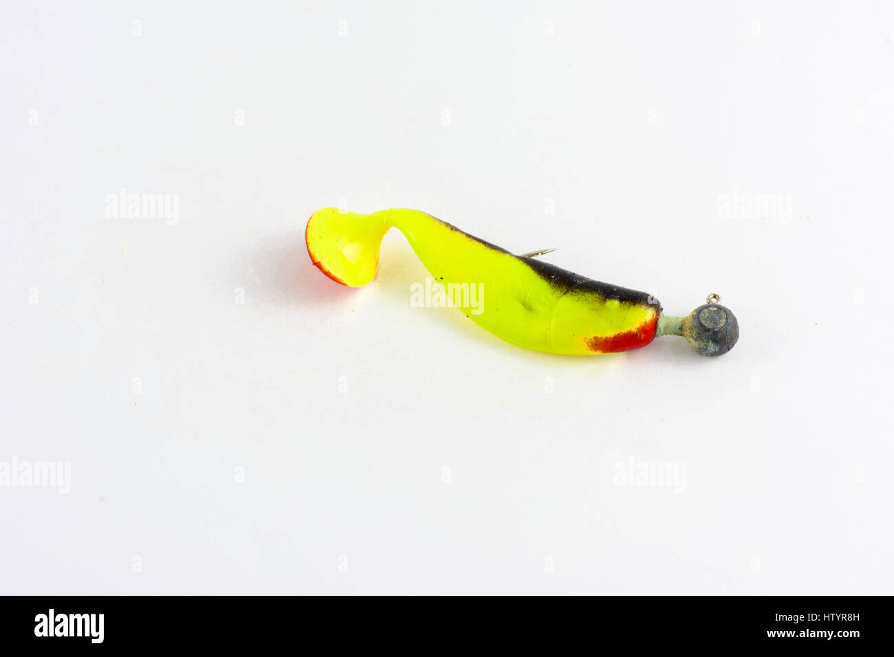 https://c8.alamy.com/comp/HTYR8H/exhibition-of-pirated-copies-of-fishing-metal-spoon-baits-bait-for-HTYR8H.jpg