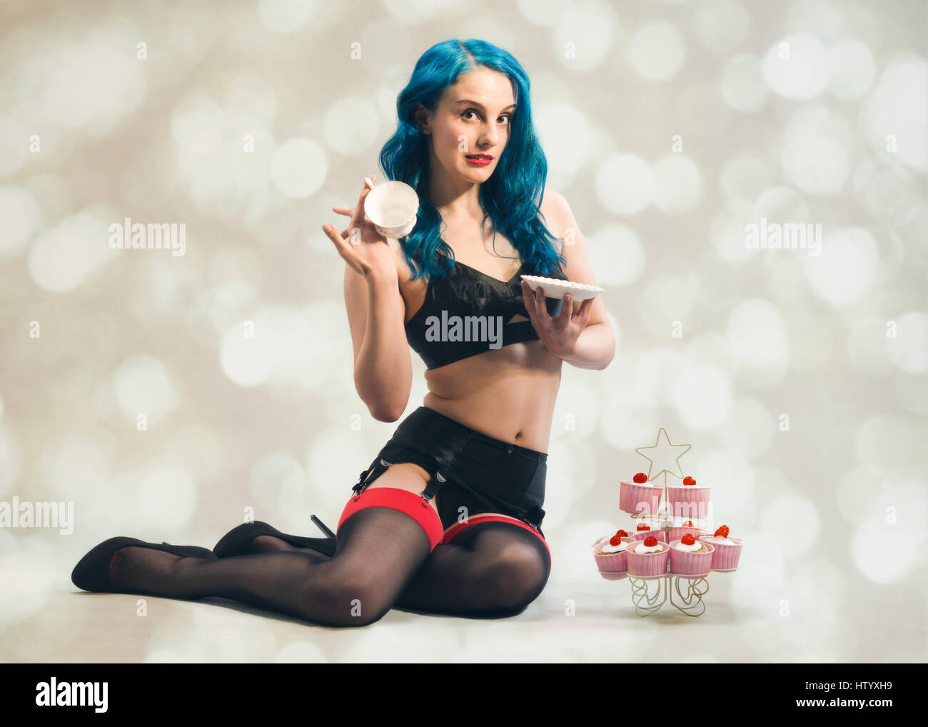 Suspenders and stockings hi-res stock photography and images - Alamy