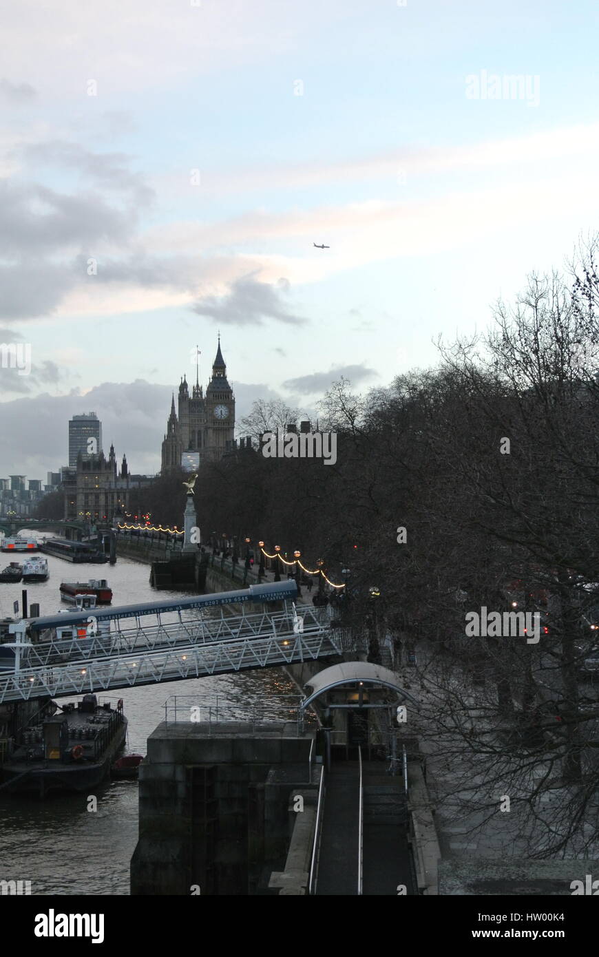 Houses Of Parliament River Thames London England In The Early Stock Photo Alamy