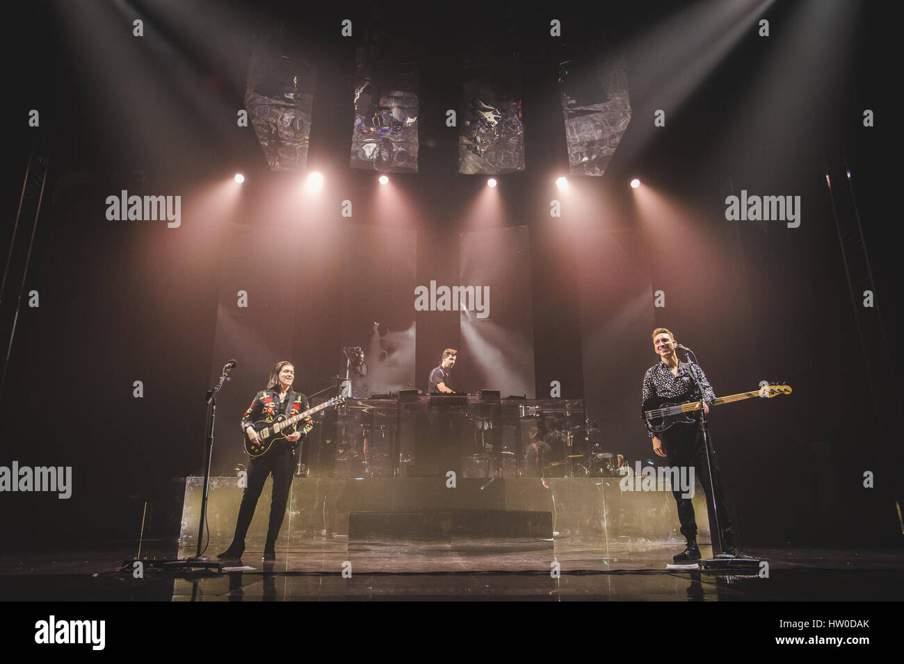 Romy the xx hi-res stock photography and images - Alamy