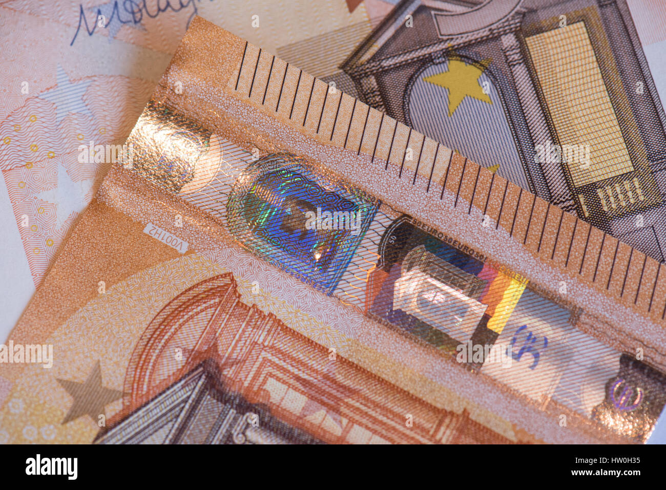 Frankfurt, Germany. 16th March, 2017. The new 50 Euro bank note is