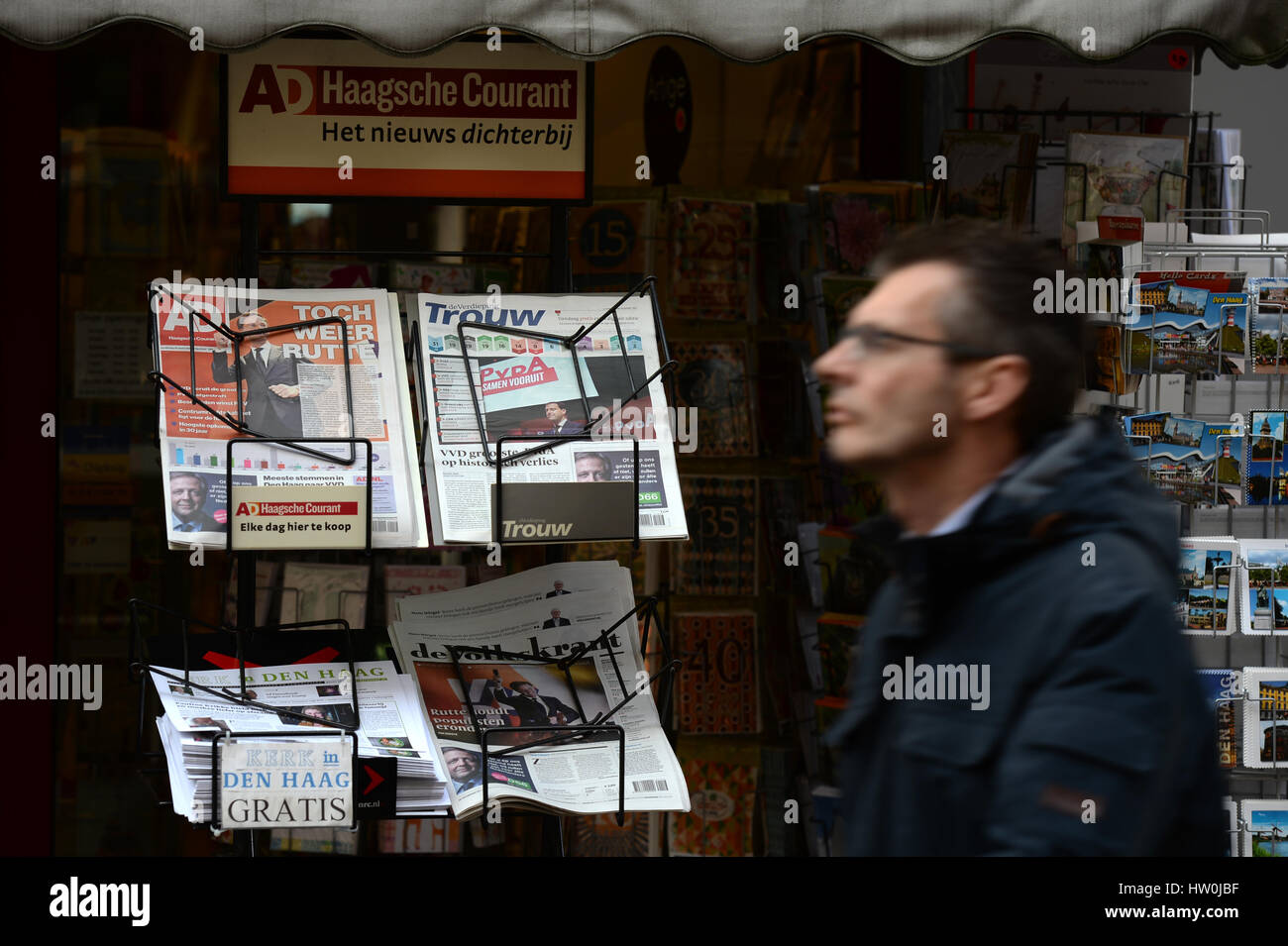 Dutch Daily The Hague, Netherlands. 16th Mar, 2017. Dutch daily newspapers can be ...