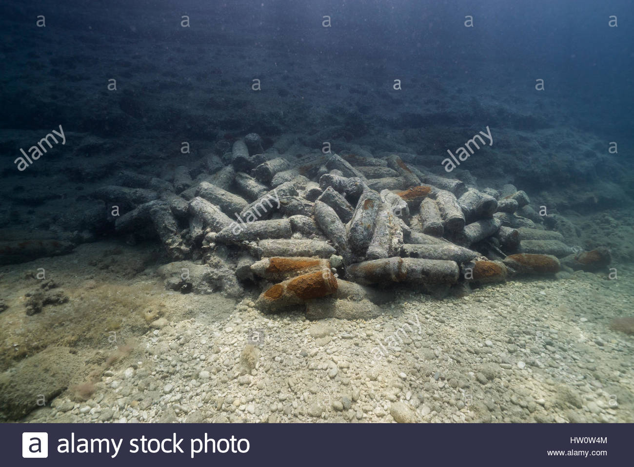 Underwater Bombs Stock Photos & Underwater Bombs Stock Images Alamy