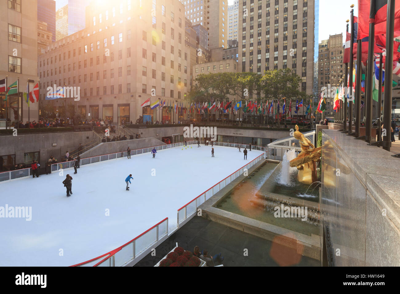 USA, New York, New York City, Manhattan, Rockefeller Center, Ice Rink Stock Photo Alamy