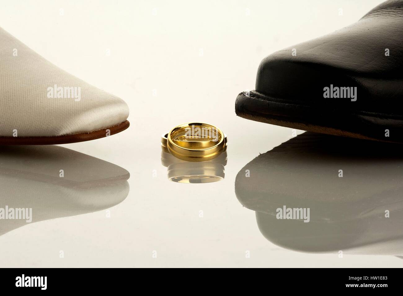 Wedding shoes and rings, Hochzeitsschuhe und Ringe Stock Photo