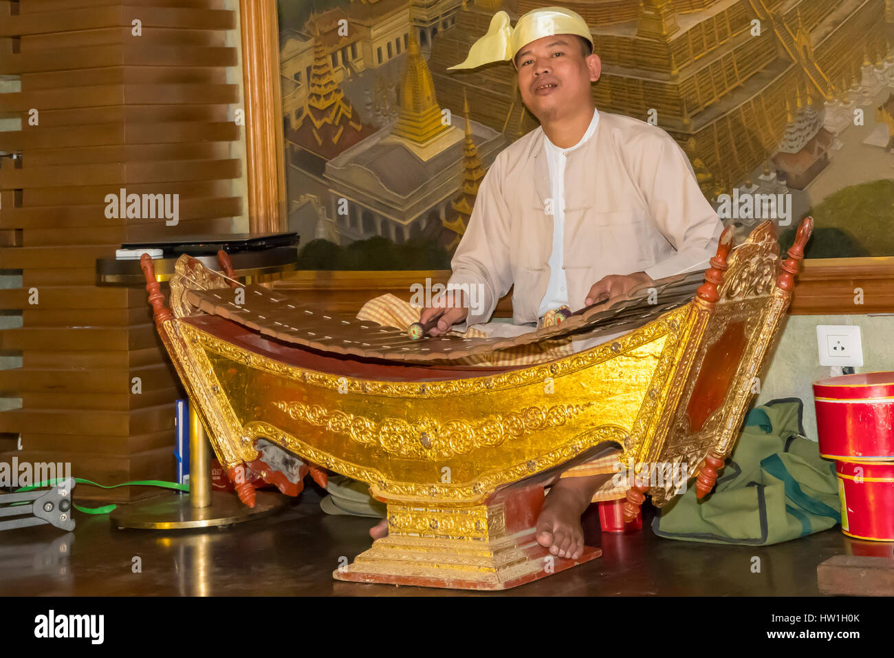 Myanmar Cultural Xylophone Player, Mandalay Stock Photo Alamy