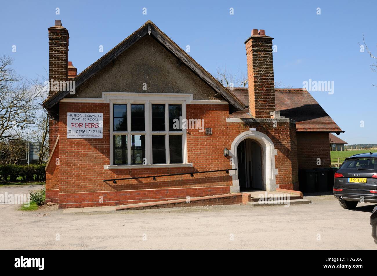 Husborne Crawley Reading Room, Husborne Crawley, Bedfordshire, bears