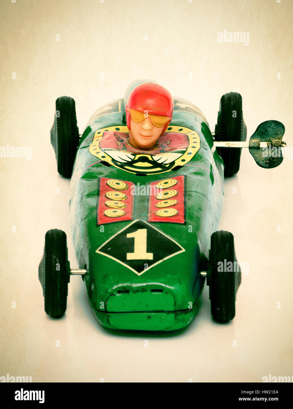 vintage tin toy cars