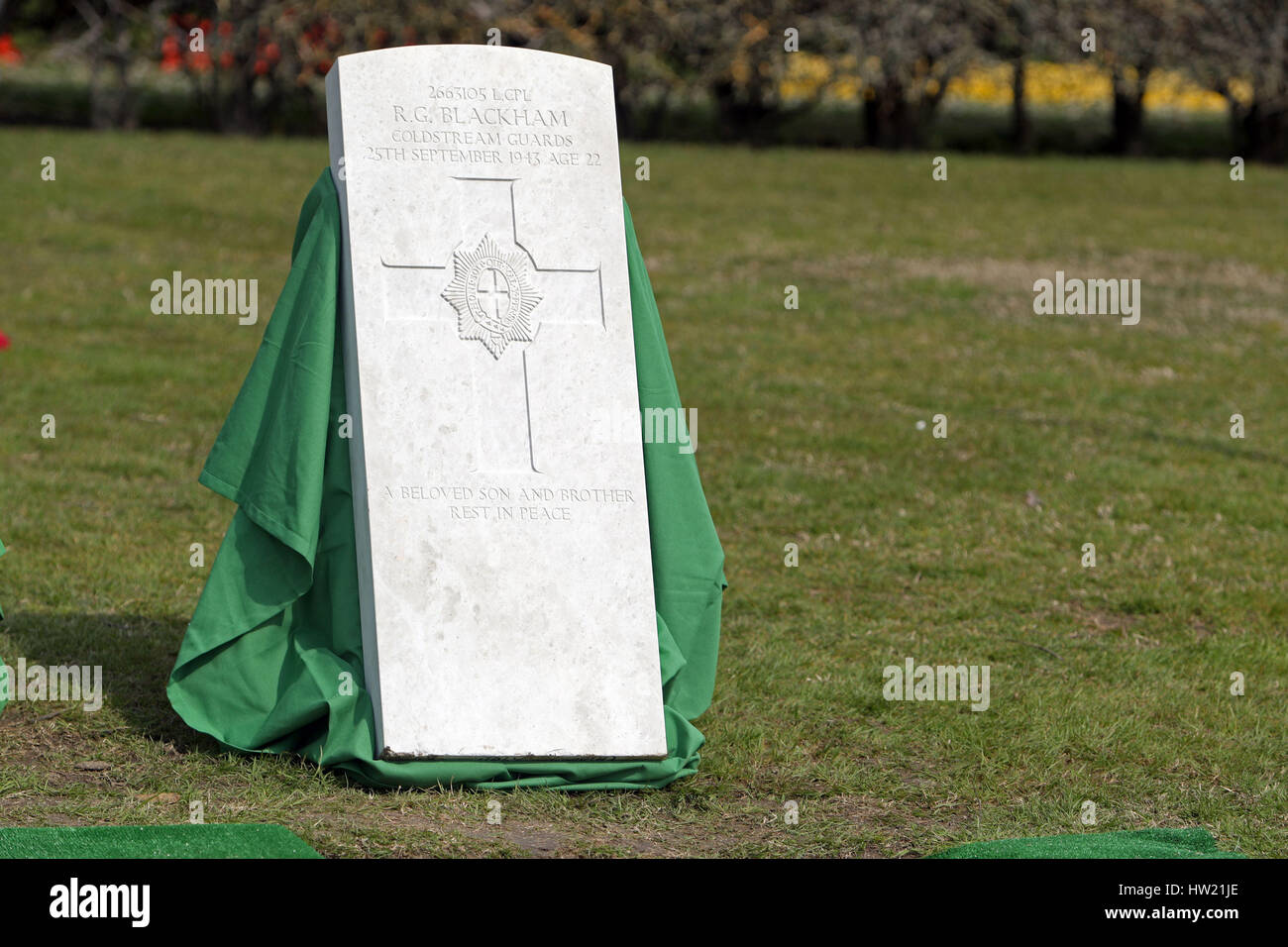 The Tombstone of Lance Corporal Ronald George Blackham from Northwich, Cheshire at the Commonwealth War Graves Commission (CWGC) Salerno War Cemetery, in Italy, who were all killed in WWII, during a fierce battle on 25 September 1943 on Hill 270, near the village of Capezzano. Stock Photo