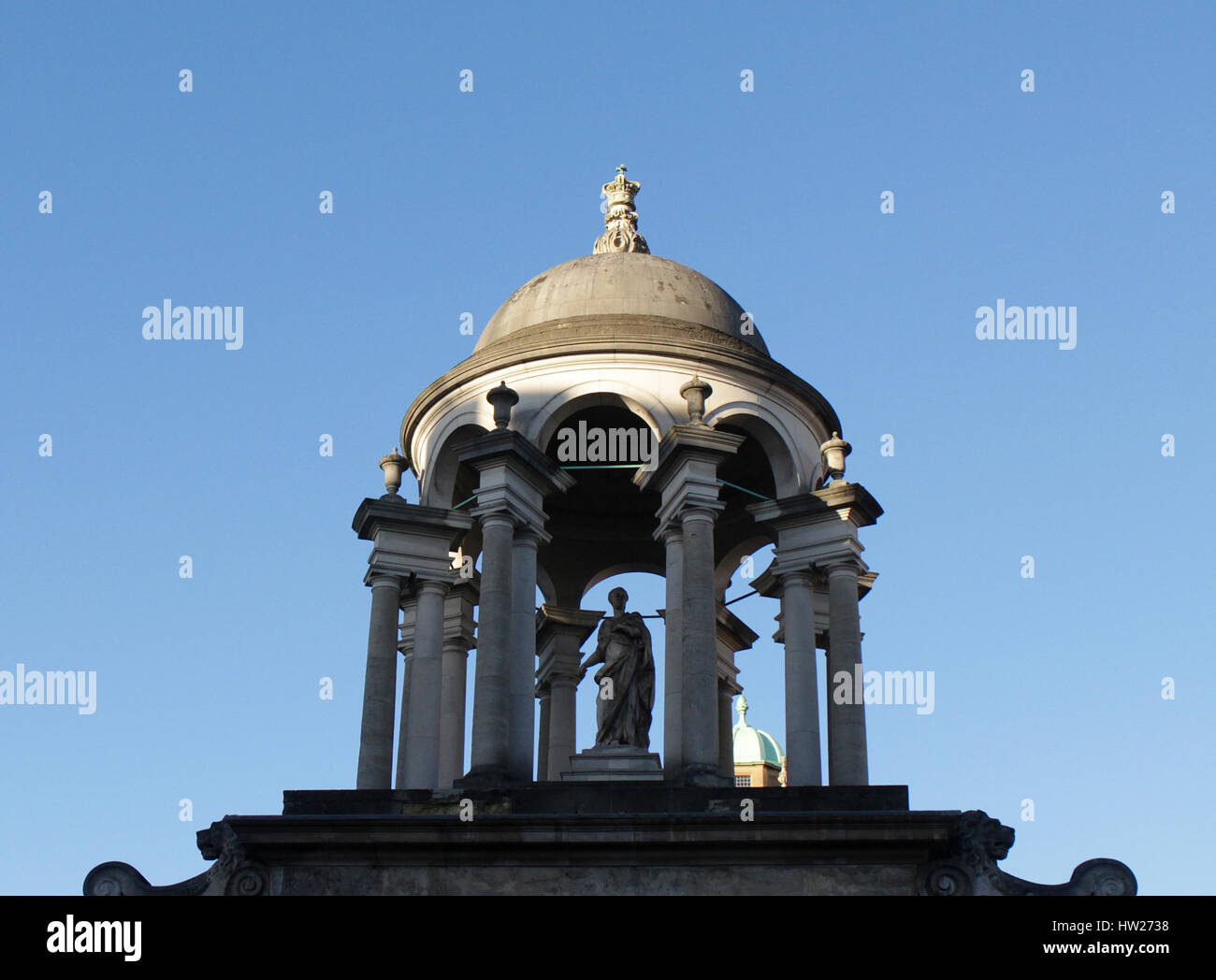 Cupola on top of Queen's College, High Street, Oxford with statue of Queen Caroline beneath Stock Photo