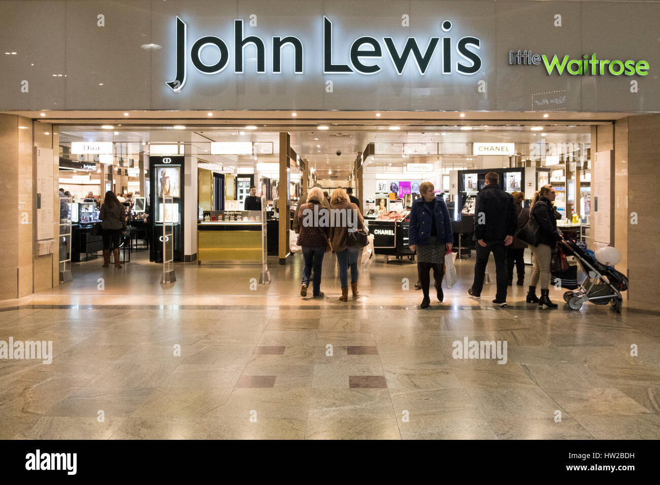 Waitrose interior store hi-res stock photography and images - Alamy