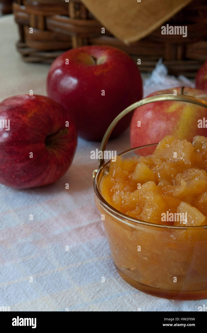 Apples and applesauce Stock Photo Alamy