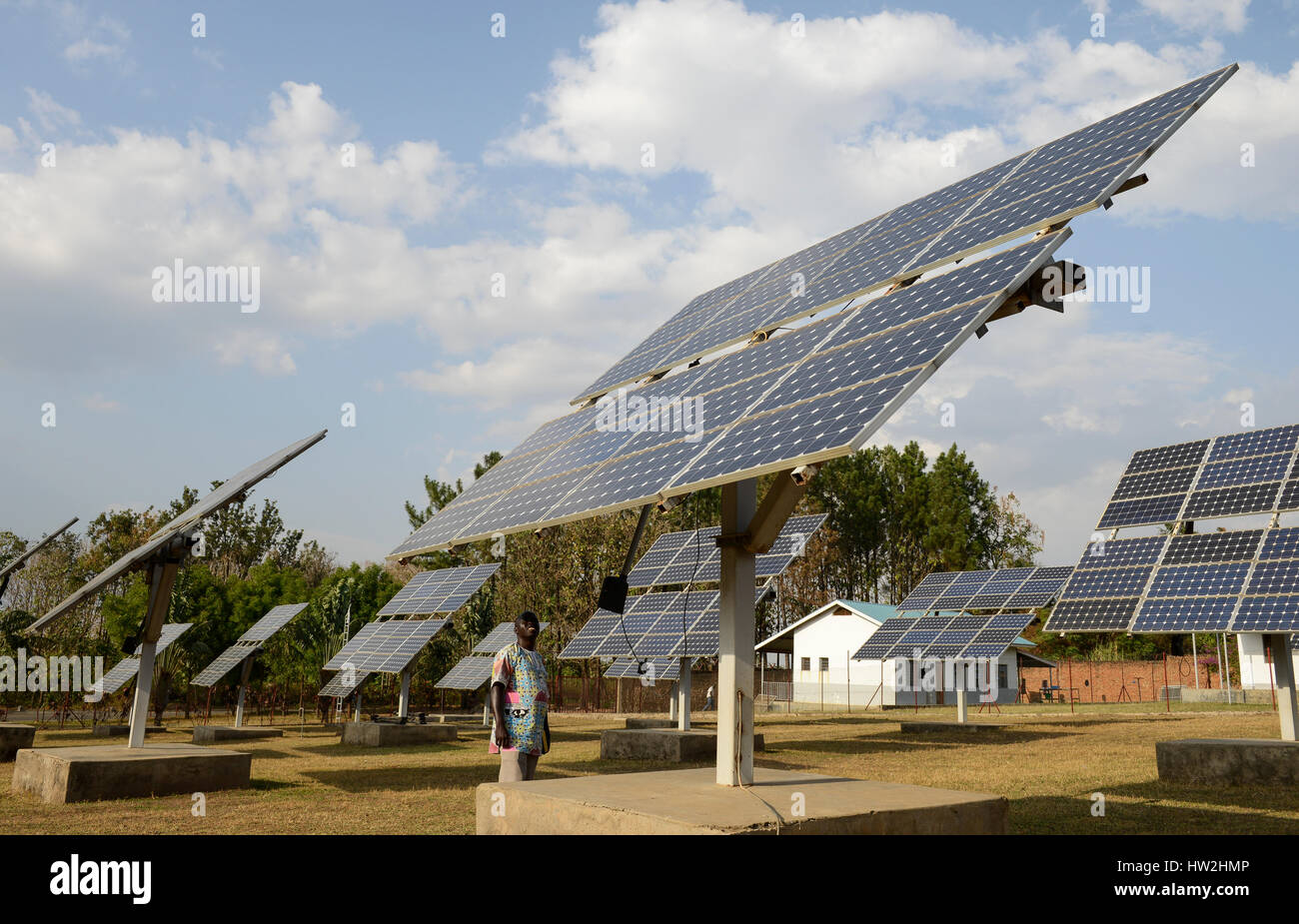 Brandy brevpapir navneord UGANDA, Arua, solar power, swingable solar panels for power supply of Radio  station Radio Pacis / autarke Stromversorgung durch schwenkbare  Photovoltaik Module fuer den Radiosender Radio Pacis Stock Photo - Alamy