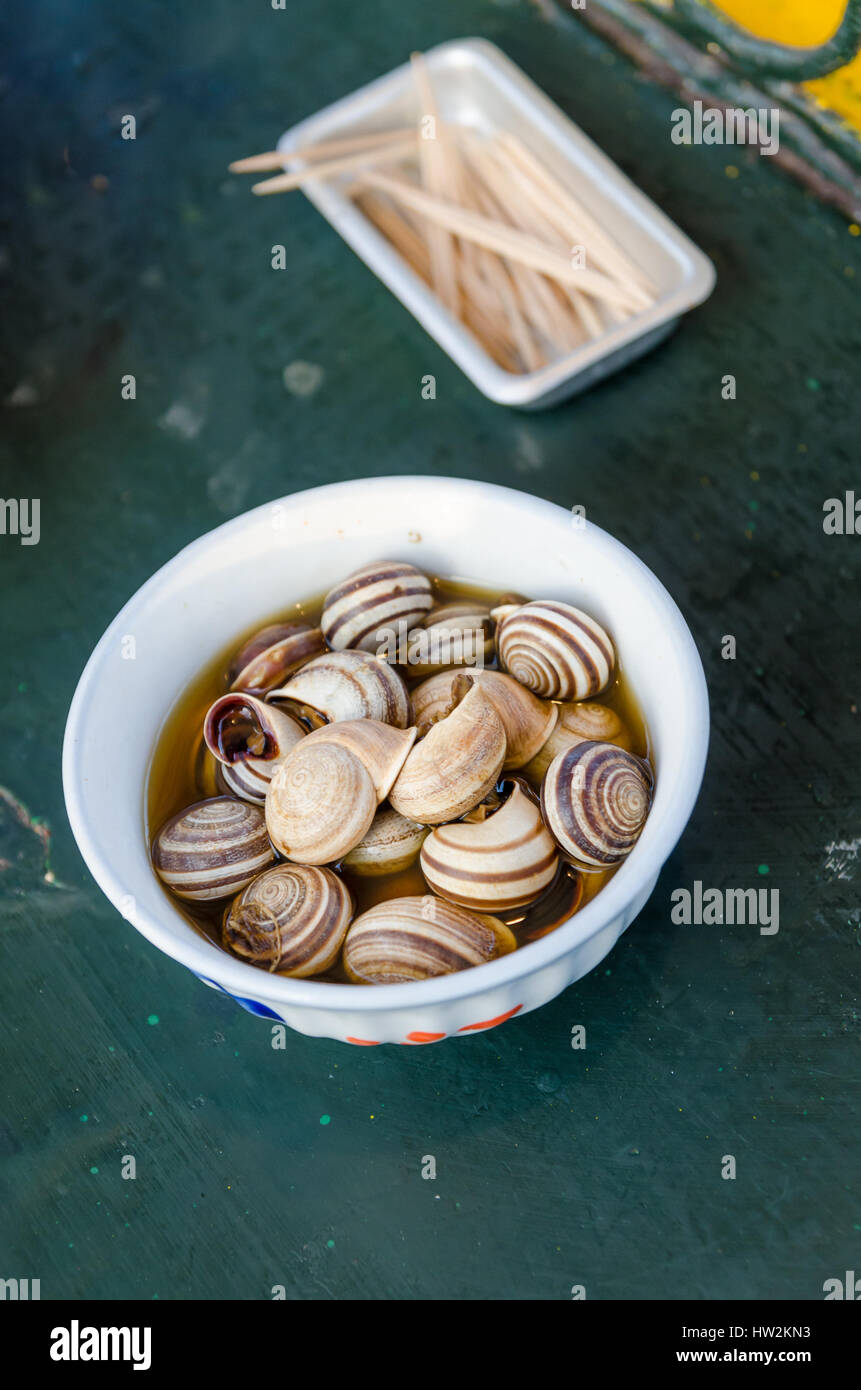 Cooked snail hires stock photography and images Alamy