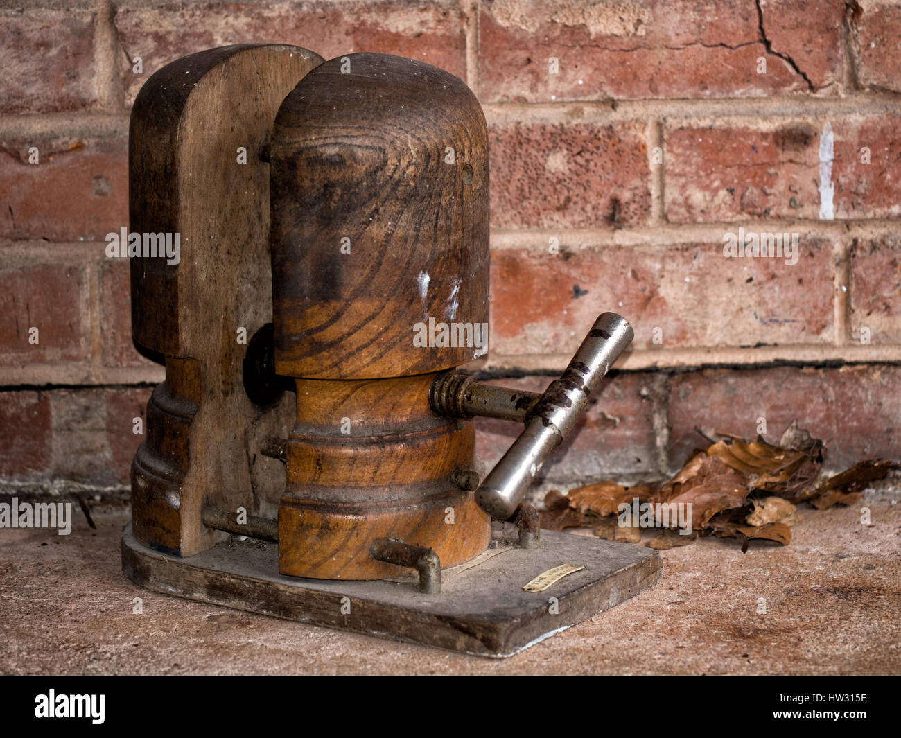 Vintage Hat Stretcher 