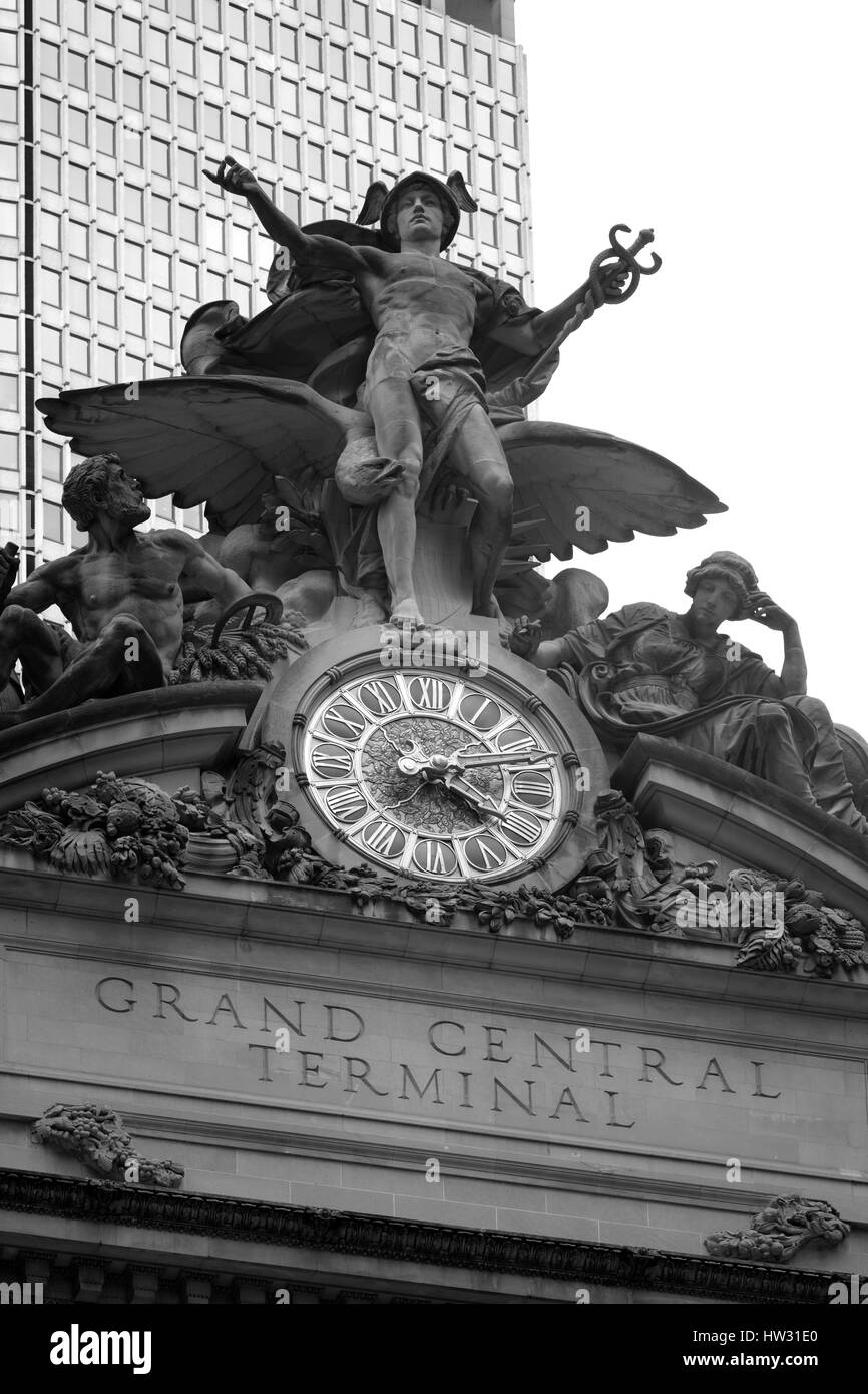 Statue mercury grand central station hires stock photography and