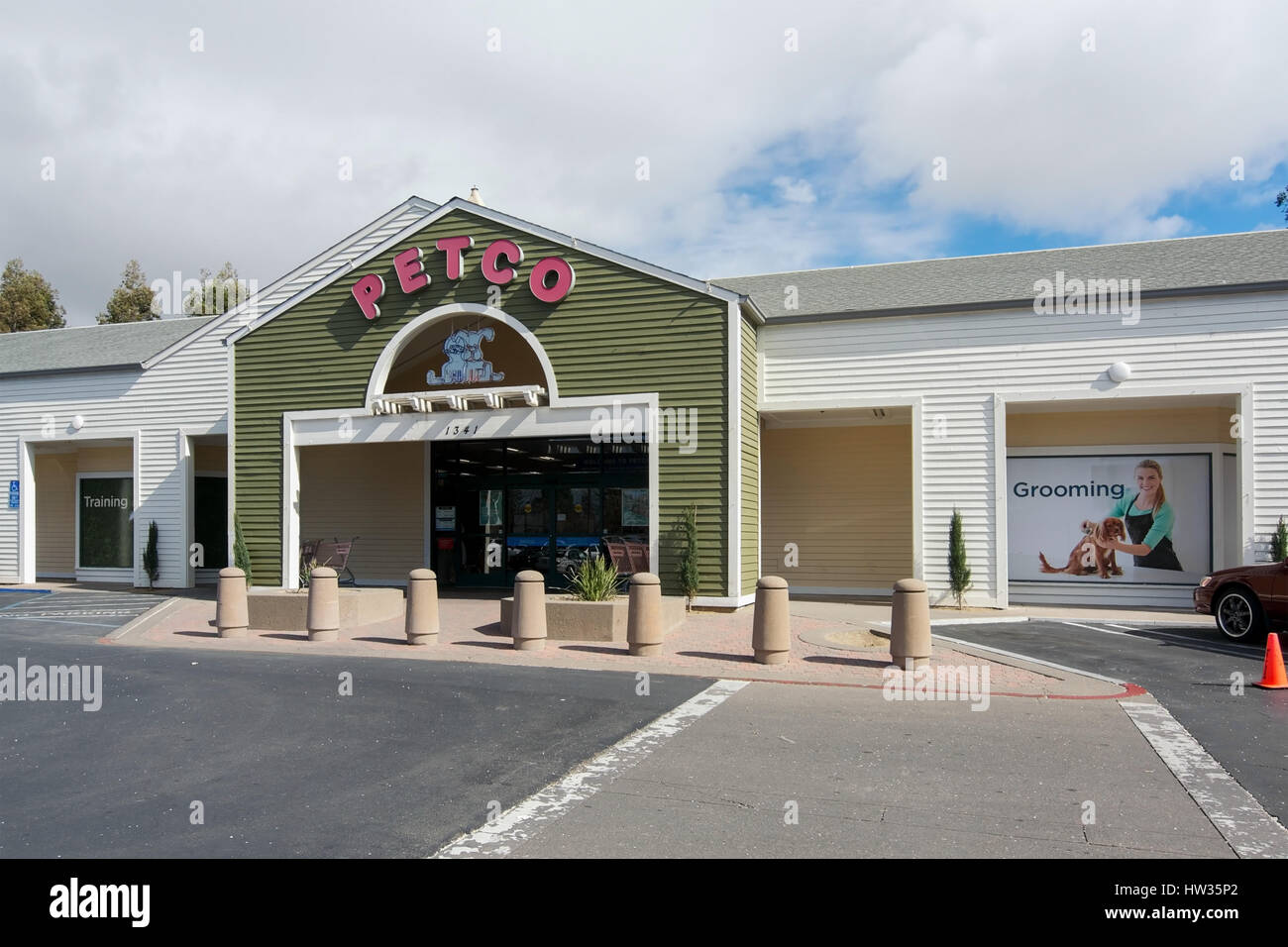 Front of a Petco store and grooming at the Marketplace, Davis
