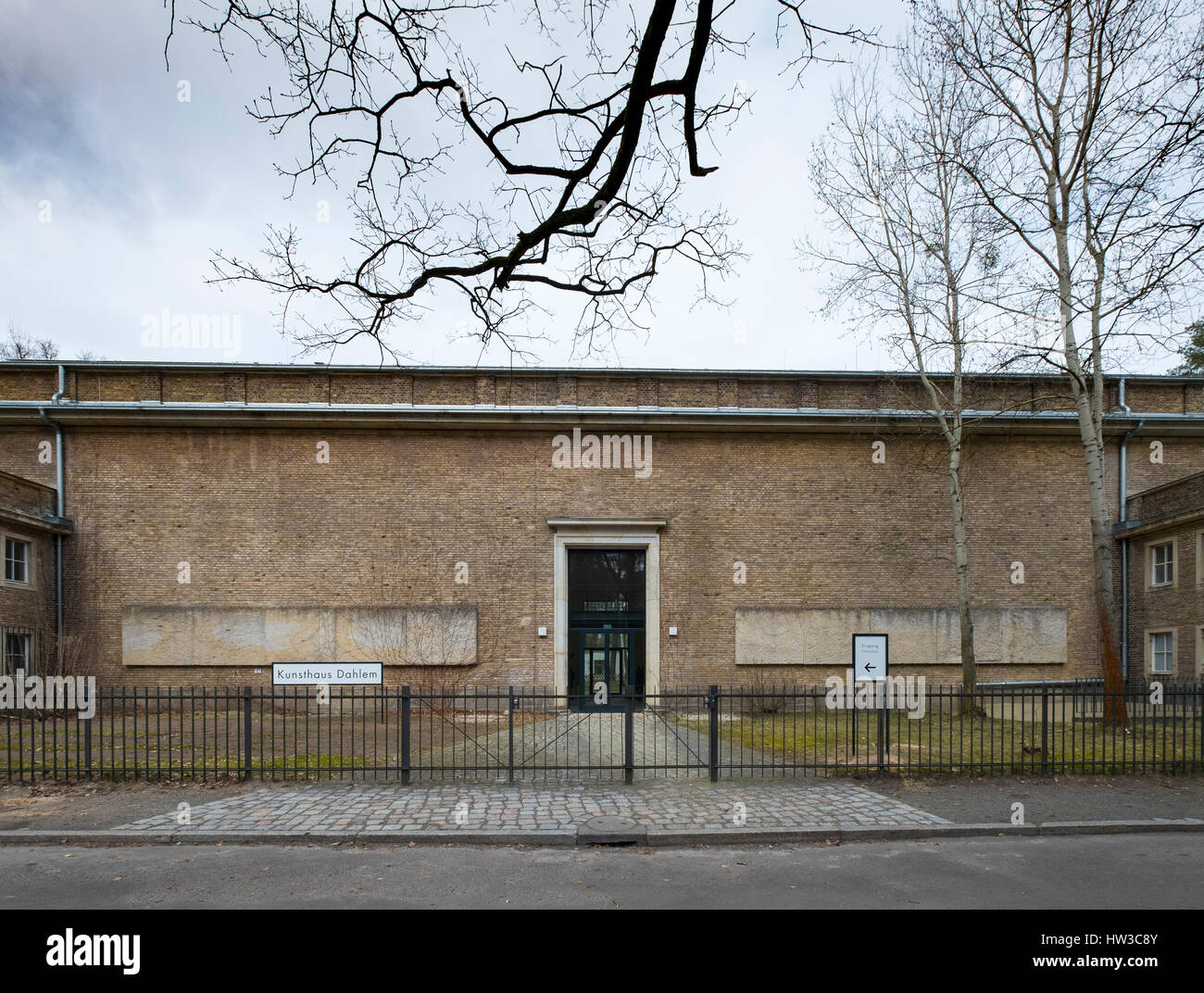 Kunsthaus Dahlem museum, an exhibition venue for postwar German modernism in Dahlem, Berlin , Germany Stock Photo