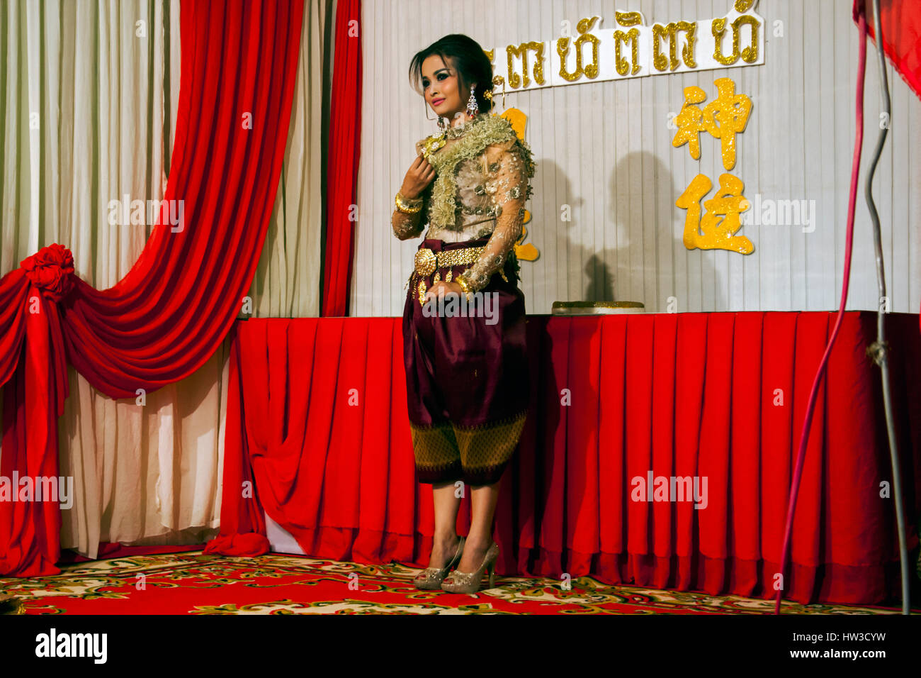 Traditional khmer deals wedding clothes
