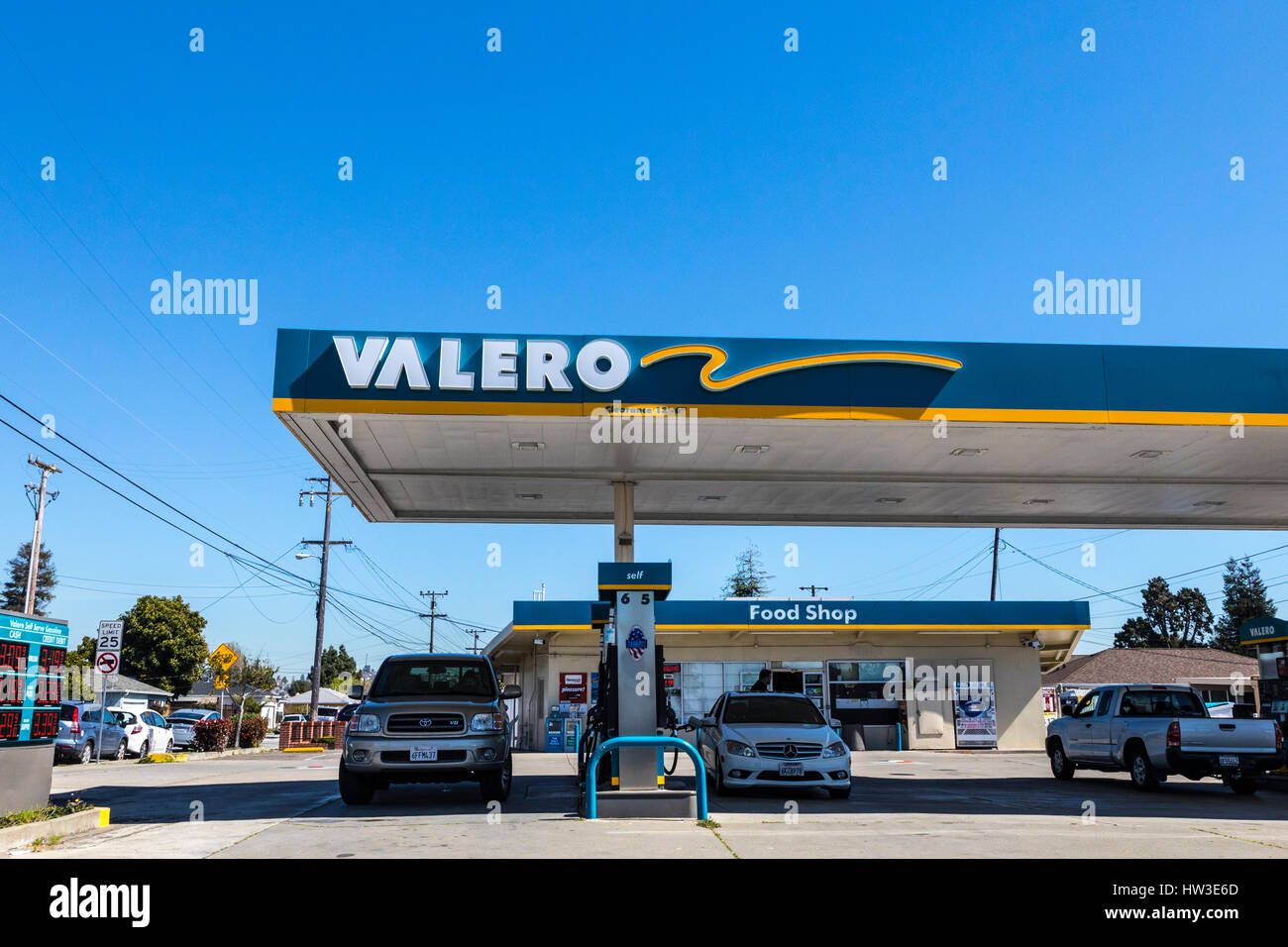 Valero gas hires stock photography and images Alamy