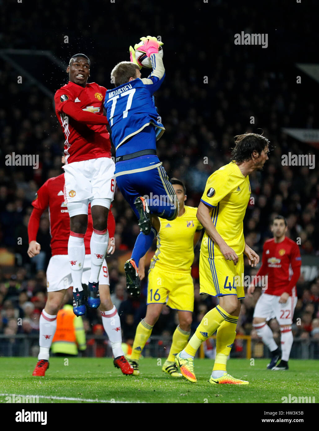 Manchester United's Paul Pogba and FC Rostov's Nikita Medvedev battle Stock  Photo - Alamy