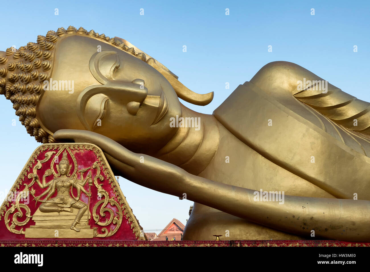 Reclining Buddha Stock Photo Alamy