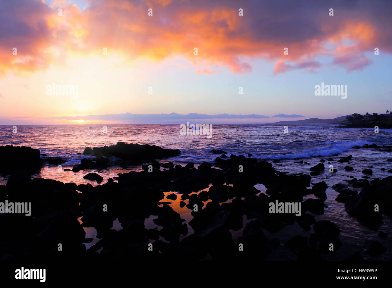 Oahu sunset cruise hi-res stock photography and images - Alamy