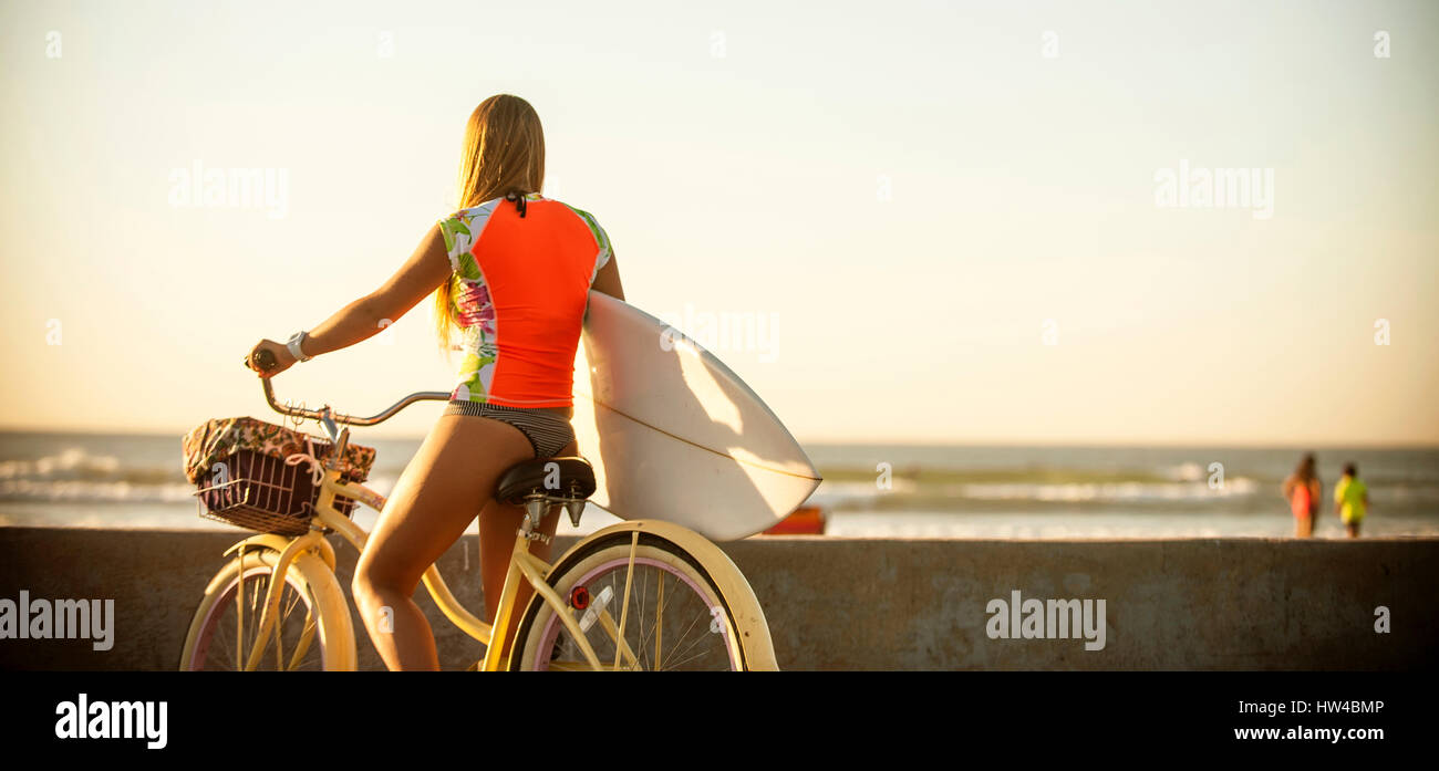 Bicycle surfboard hires stock photography and images Alamy