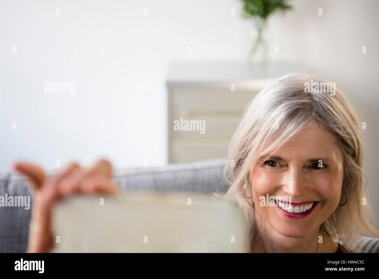 Women posing for selfie hi-res stock photography and images - Alamy