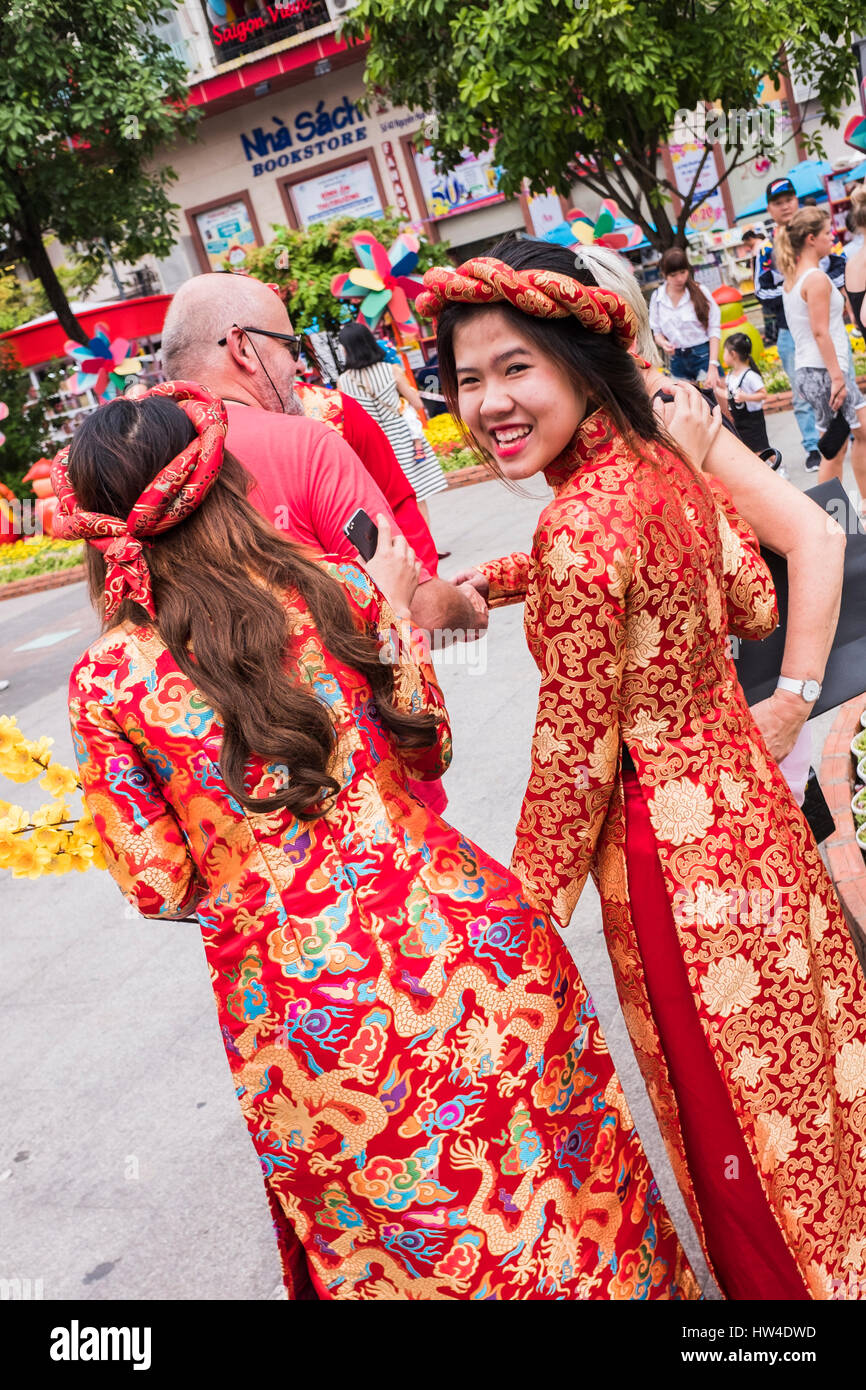 Vietnamese traditional festival hi res stock photography and images Alamy Vietnamese traditional festival hi res stock photography and images Alamy