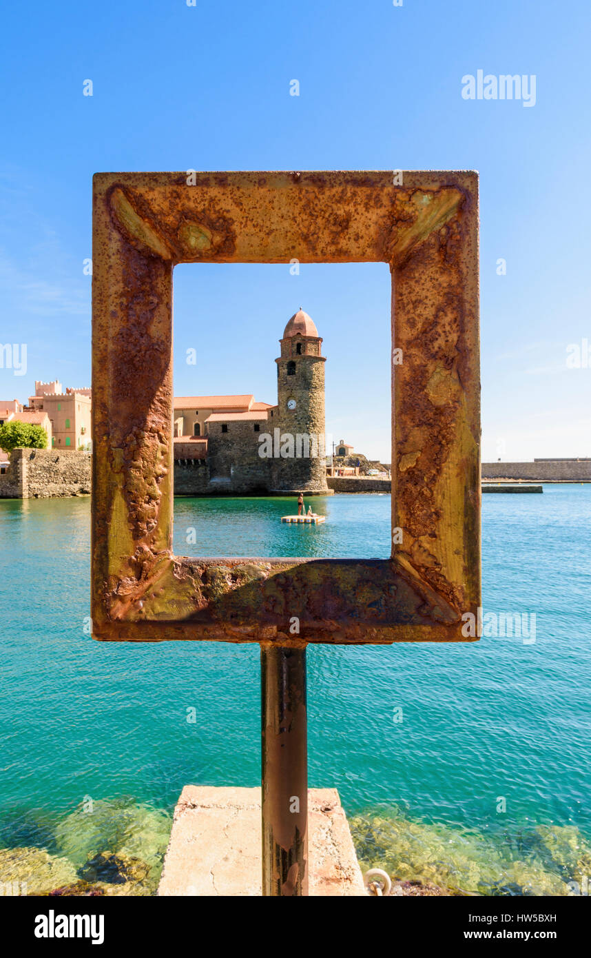 Framed bell tower of the Church of Notre Dame des Anges, Collioure, Côte Vermeille, France Stock Photo