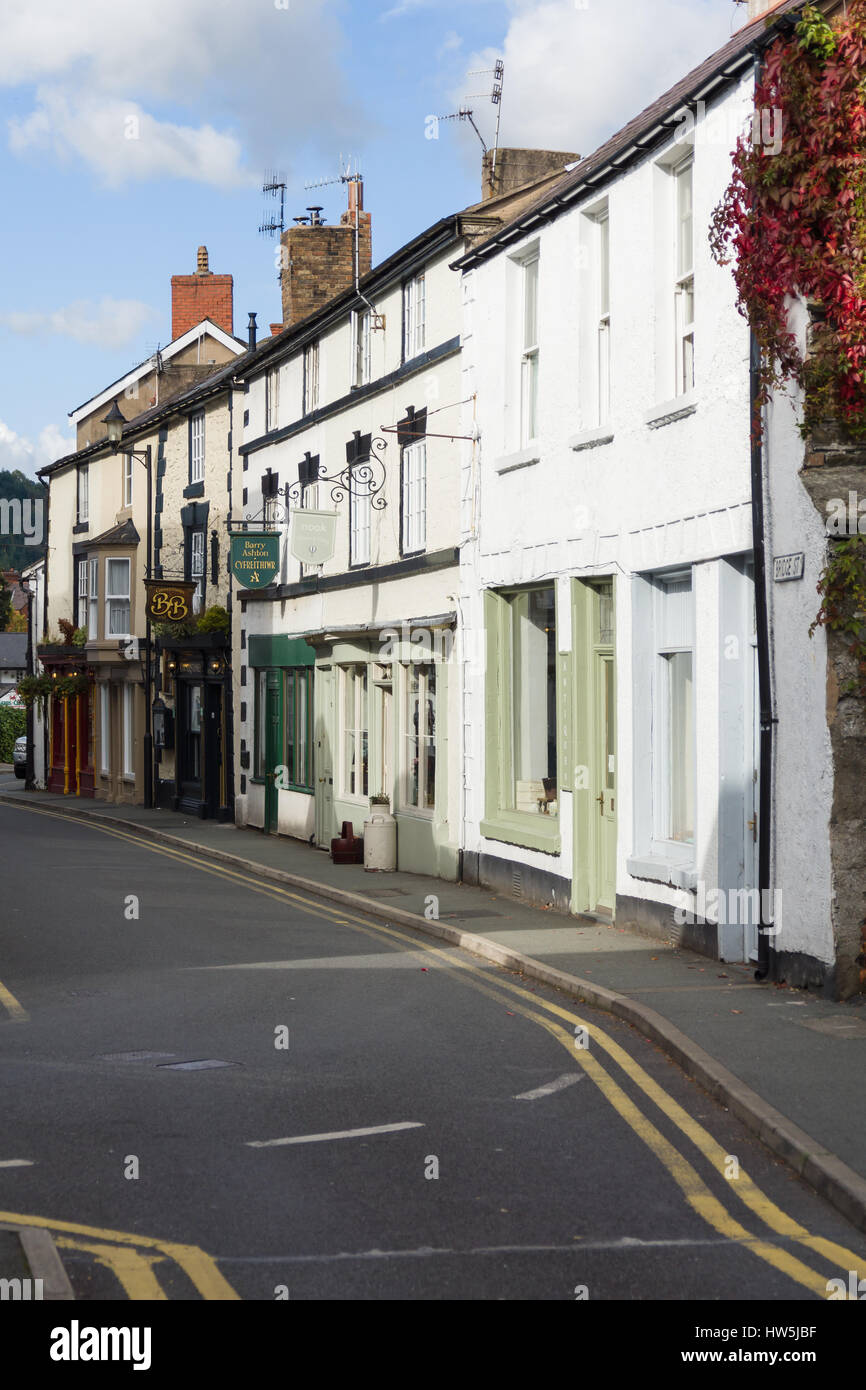 Bridge Street In Llangollen With It S Quaint Terraced Cottages And