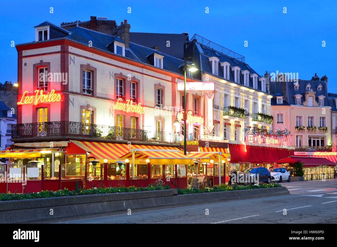 France, Calvados, Trouville sur Mer, Les Vapeurs les Voiles famous brasserie  restaurant Stock Photo - Alamy