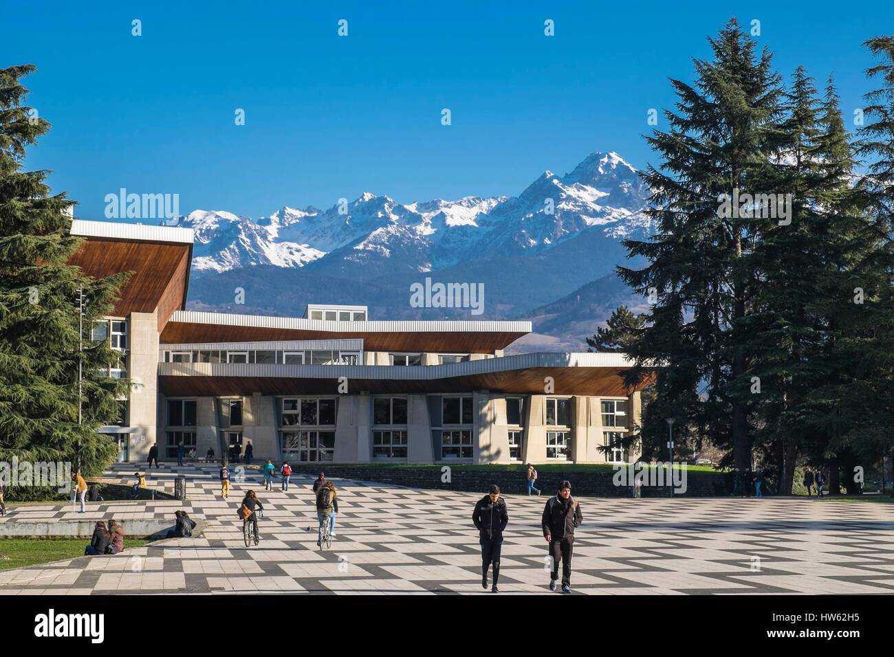France Isere Saint Martin D Heres The Campus Of Grenoble Alpes University The Library Of Science And Belledonne Range In The Stock Photo Alamy