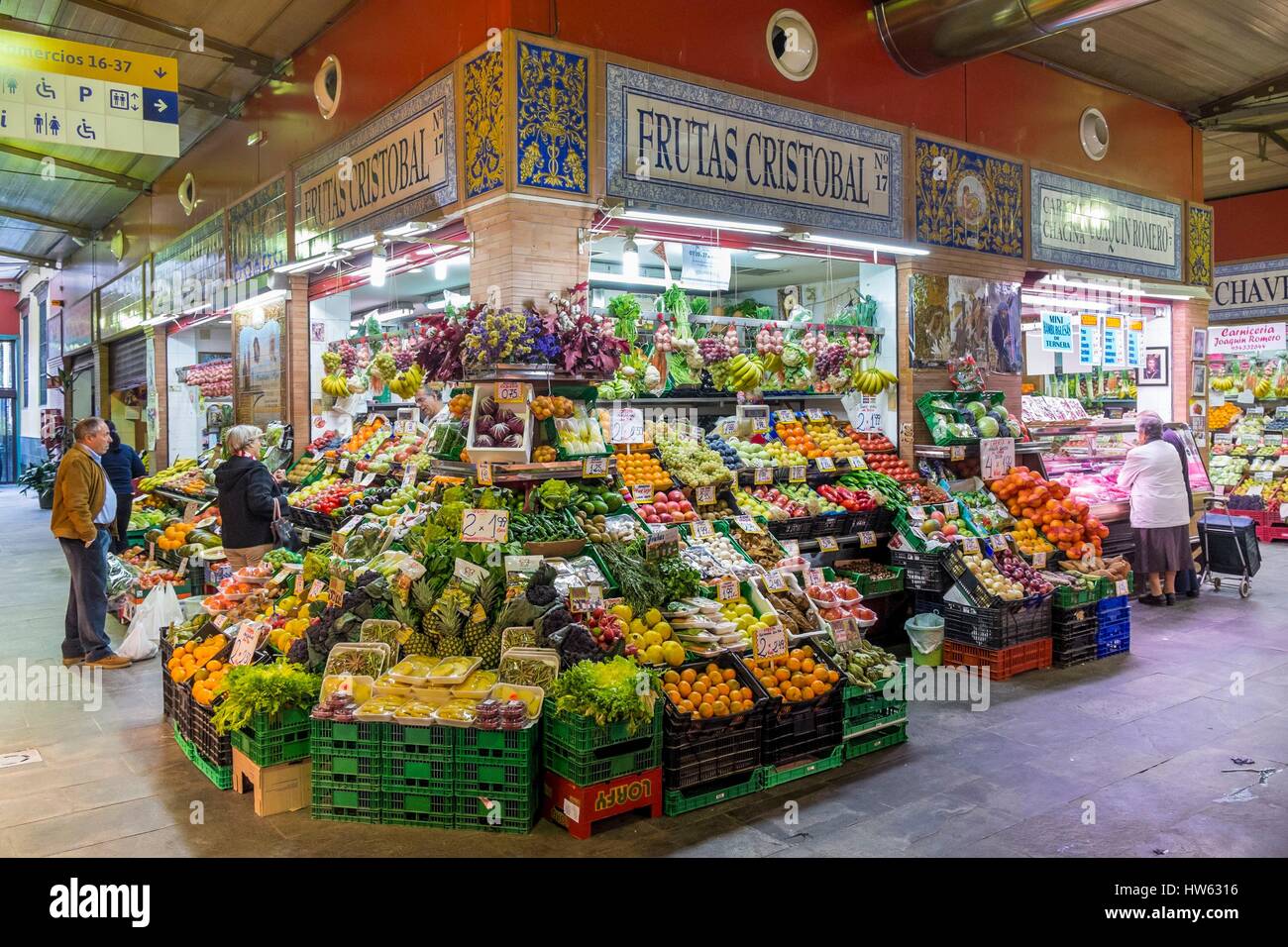 Market triana market seville hi-res stock photography and images - Alamy