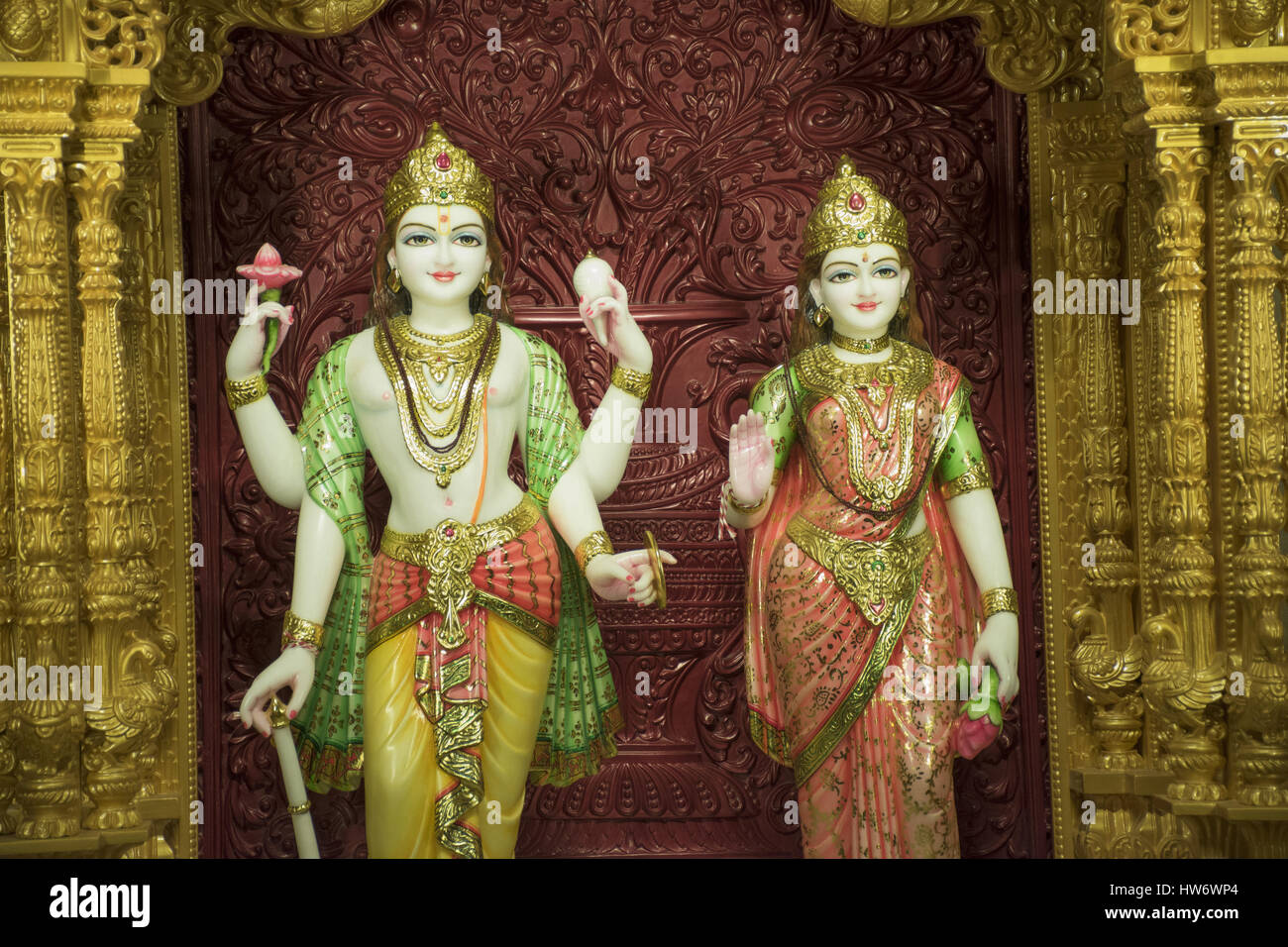 Shree lakhashminarayan statue, BAPS Swaminarayan mandir, Katraj, Pune Stock Photo