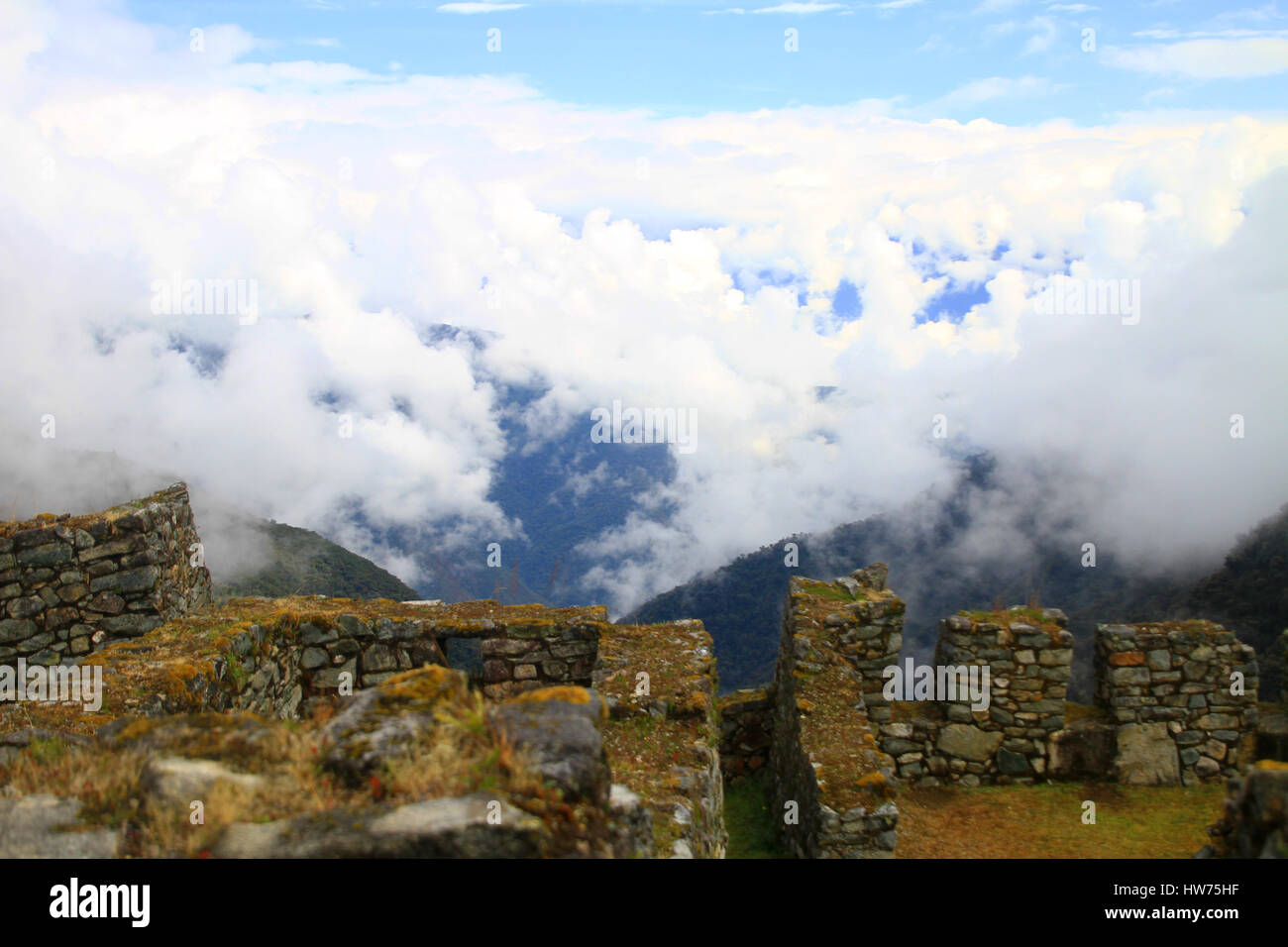 Inca trail ruins hi-res stock photography and images - Alamy