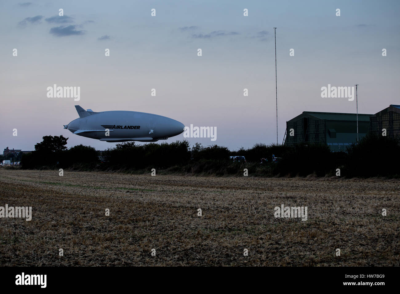 Airlander returning from maiden flight Stock Photo