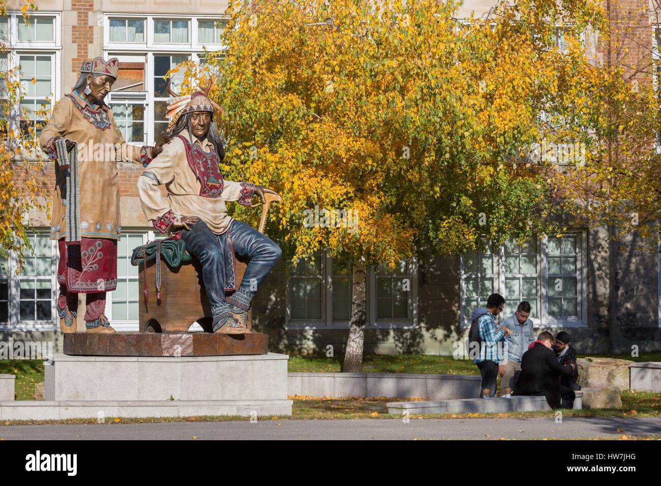 Canada, Quebec province, Montreal, Concordia University, Loyola Campus, bronze statue The Emergence of the Chief by artist Dave McGary, this sculpture pays homage to Iroquois heritage and the Mohawk Nation Stock Photo