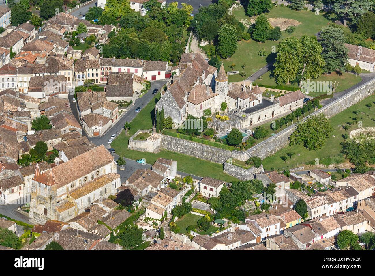 France, Lot et Garonne, Lauzun, the village, the castle and the church (aerial view) Stock Photo