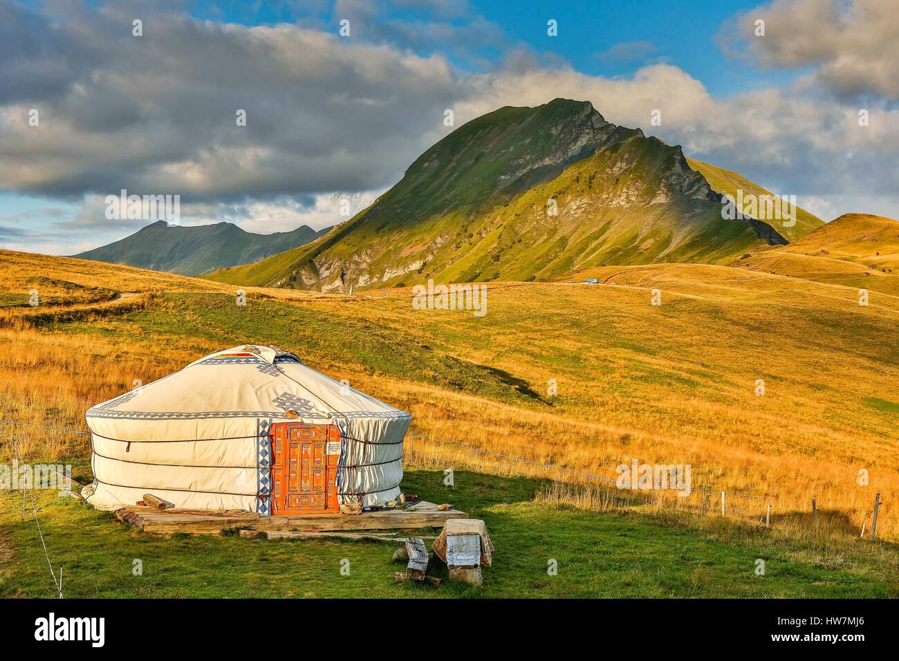 France, Savoie, Beaufortain, Hauteluce, yurt in the pastures at sunset Stock Photo