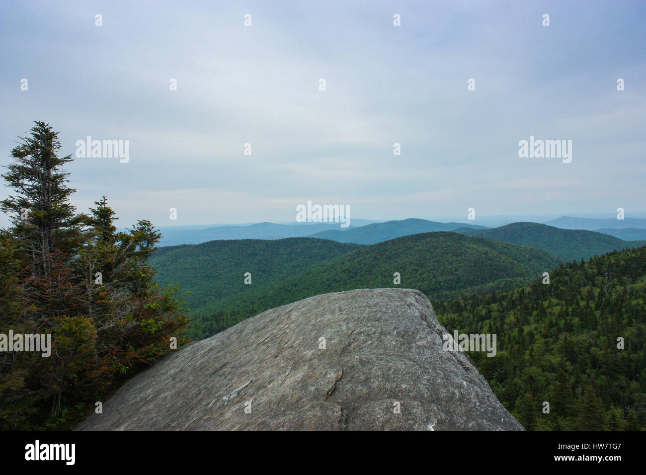 mountain range view for mount sutton Stock Photo - Alamy