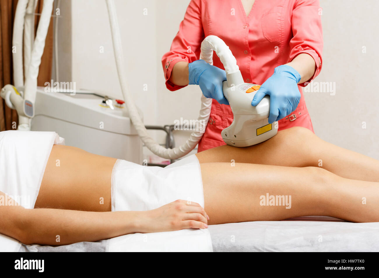 Vacuum anticellulite massage hip girl. Apparatus cosmetology. Spa. Skin  rejuvenation Stock Photo - Alamy