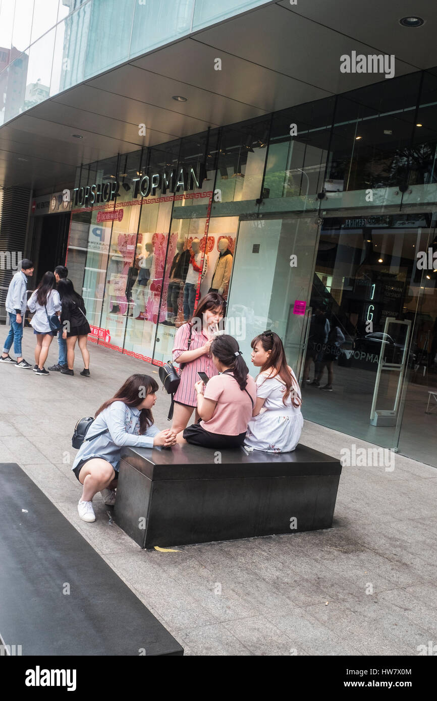 Young People outside Top Shop, Ho Chi Minh City, Vietnam Stock Photo - Alamy