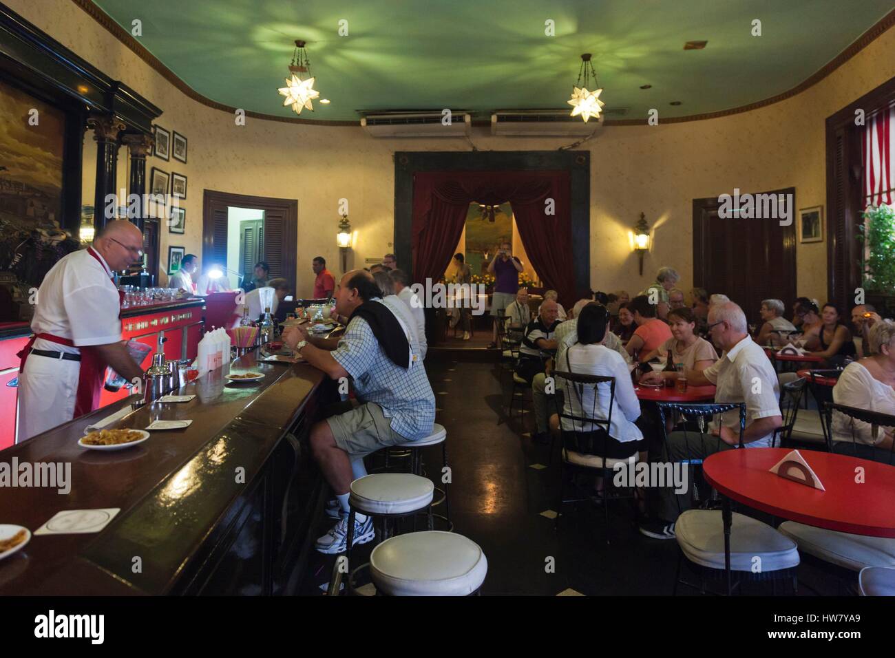 Cuba, Havana, Havana Vieja, La Floridita bar, birthplace of the