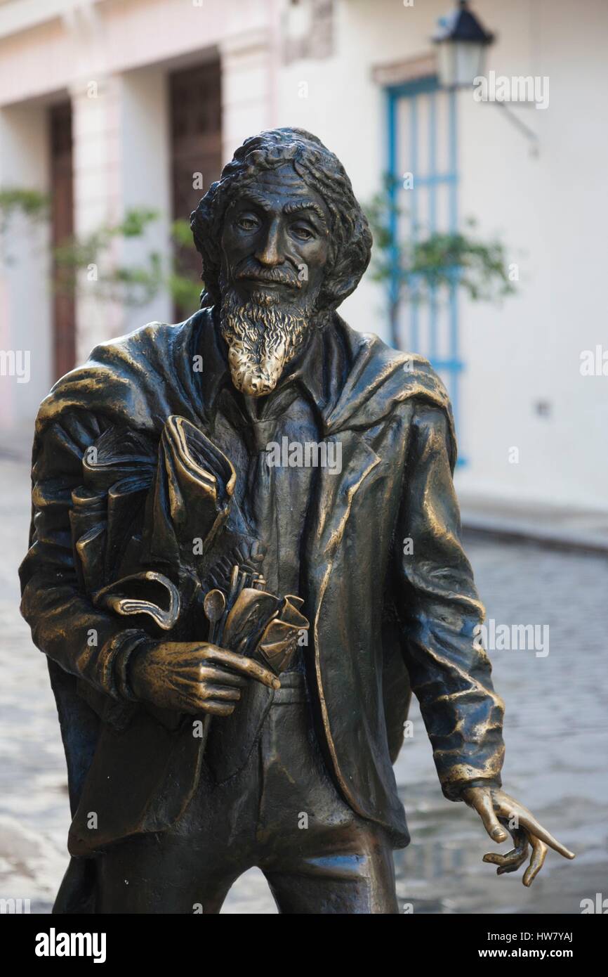 Cuba, Havana, Havana Vieja, Plaza de San Francisco de Asis, statue of El Caballero de Paris Stock Photo