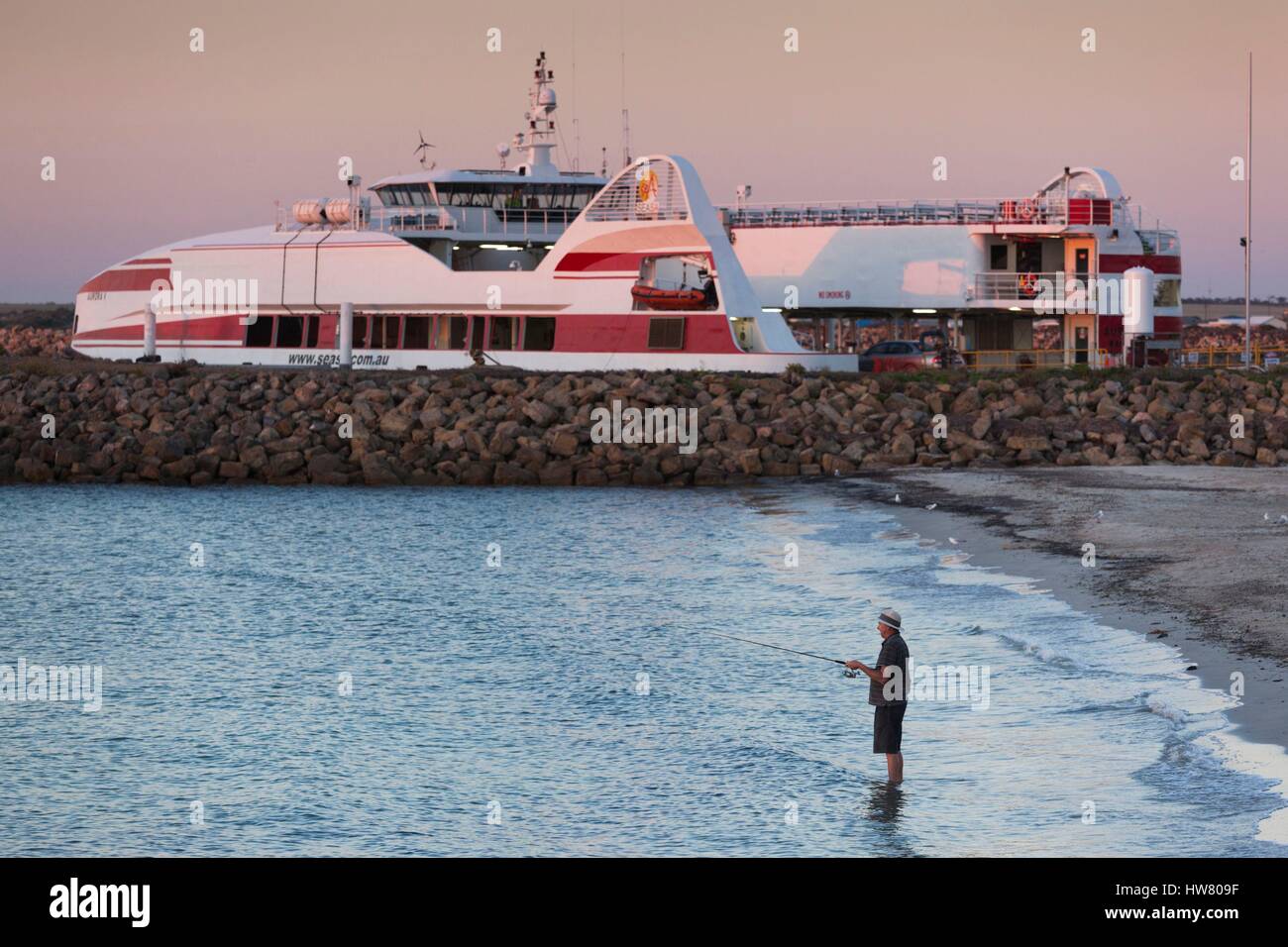 Australia, South Australia, Yorke Peninsula, Wallaroo, ferry port ...