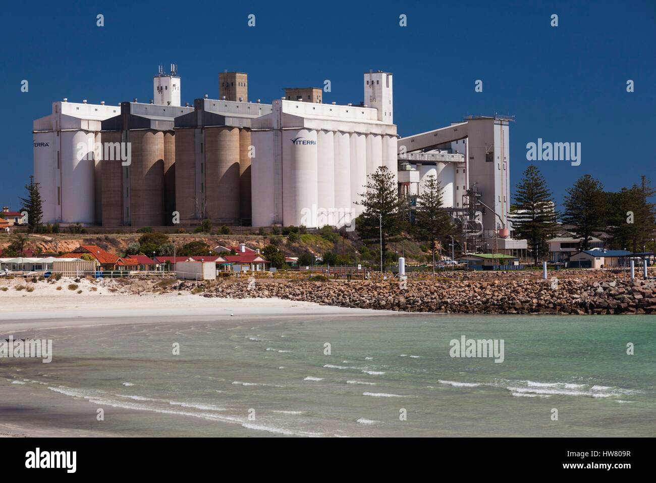 Australia, South Australia, Yorke Peninsula, Wallaroo, grain silos Stock Photo