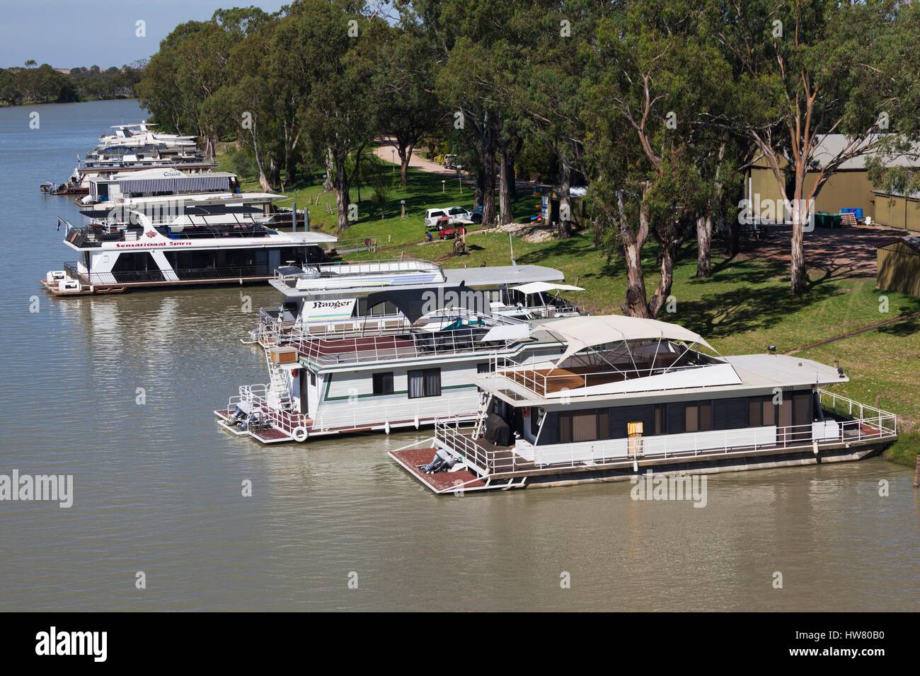 Australia, South Australia, Murray River Valley, Berri, houseboats on