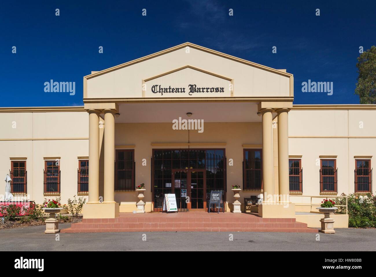 Australia, South Australia, Barossa Valley, Lyndoch, Chateau Barossa